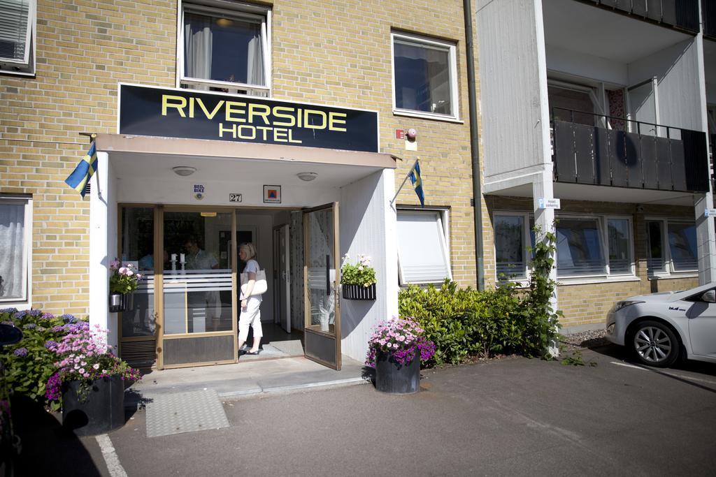 Riverside Hotel I Aengelholm エクステリア 写真
